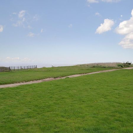 Rosemarys Sea View Villa Bacton  Exteriör bild