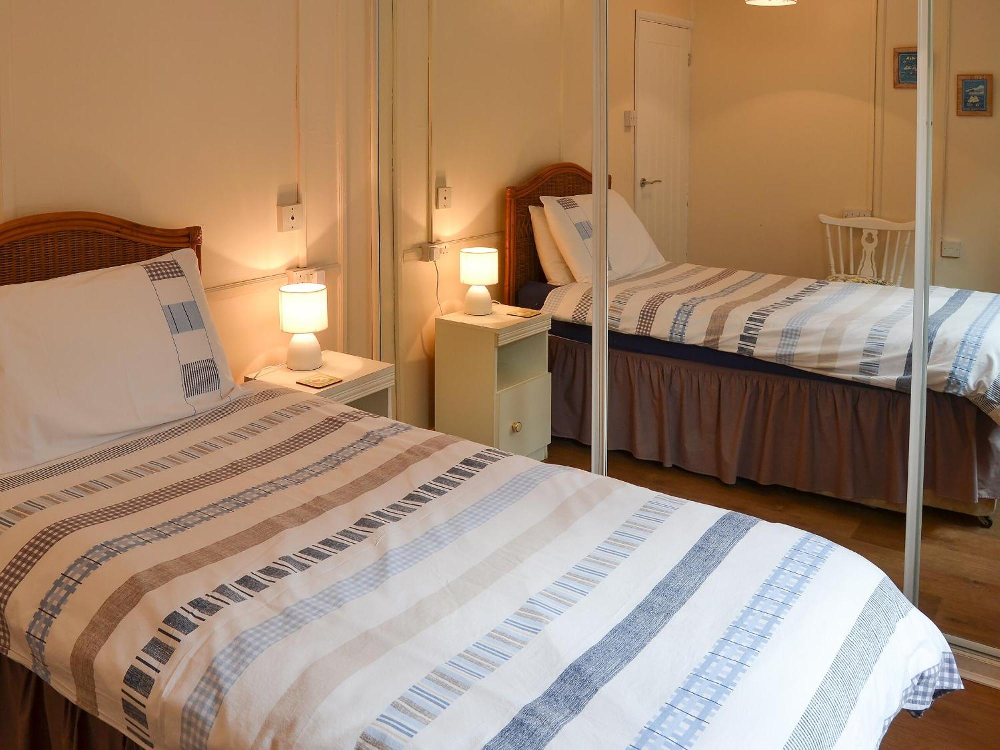 Rosemarys Sea View Villa Bacton  Exteriör bild